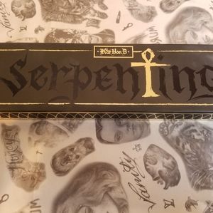 Kat Von D Serpentina palette